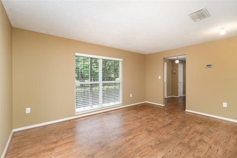 House in Merrit Island, Florida 4 bedrooms, 185.99 sq.m. № 1835484 - photo 12