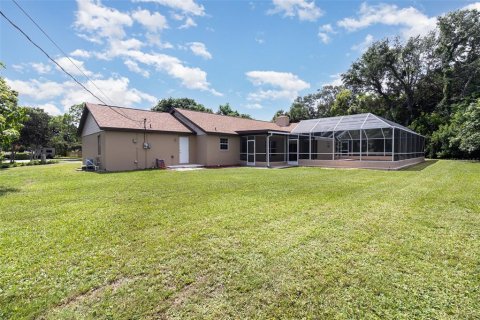 House in Merrit Island, Florida 4 bedrooms, 185.99 sq.m. № 1835484 - photo 25