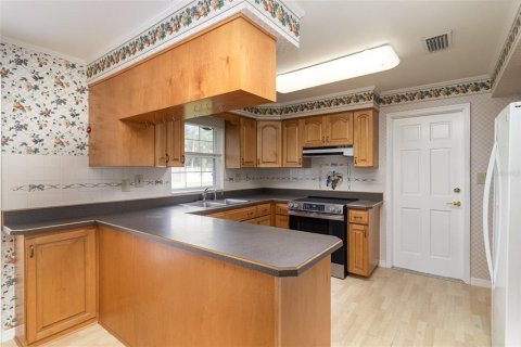 House in Merrit Island, Florida 4 bedrooms, 185.99 sq.m. № 1835484 - photo 9
