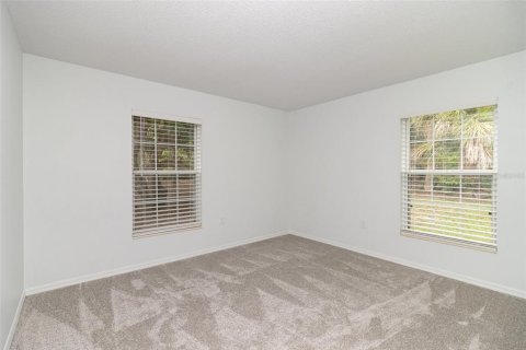 House in Merrit Island, Florida 4 bedrooms, 185.99 sq.m. № 1835484 - photo 20