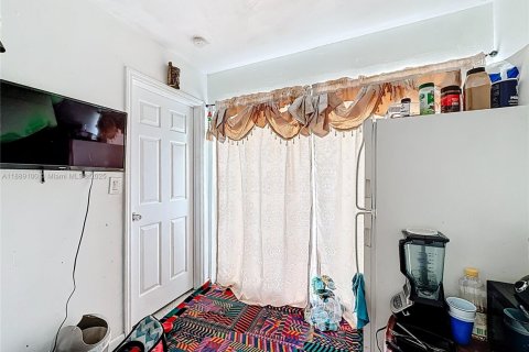 Casa en venta en Miami, Florida, 3 dormitorios, 158.31 m2 № 1946727 - foto 27