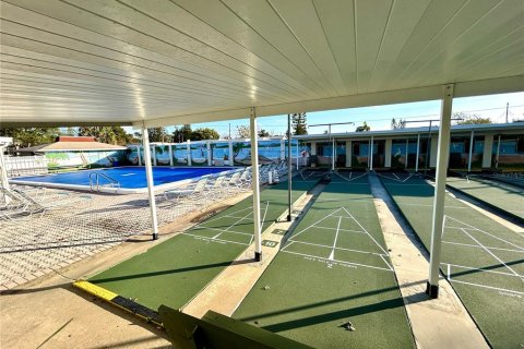 Condo in Holiday, Florida, 2 bedrooms  № 1532923 - photo 18