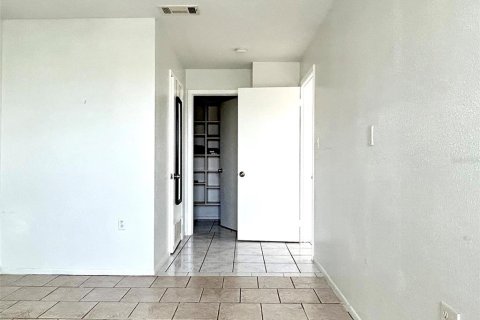Condo in Holiday, Florida, 2 bedrooms  № 1532923 - photo 13