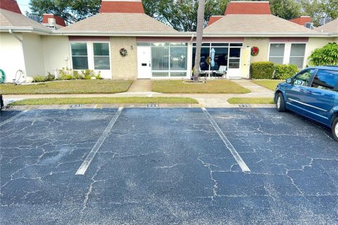 Condo in Holiday, Florida, 2 bedrooms  № 1532923 - photo 2