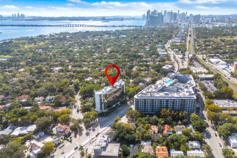 Снять в аренду кондоминиум в Майами, Флорида 4 спальни, 295.34м2, № 2045626 - фото 5