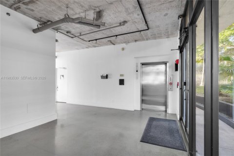 Снять в аренду кондоминиум в Майами, Флорида 4 спальни, 295.34м2, № 2045626 - фото 23