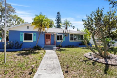 Casa en venta en Gulfport, Florida, 3 dormitorios, 120.77 m2 № 2216393 - foto 11