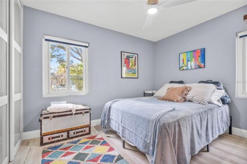 Casa en venta en Gulfport, Florida, 3 dormitorios, 120.77 m2 № 2216393 - foto 8