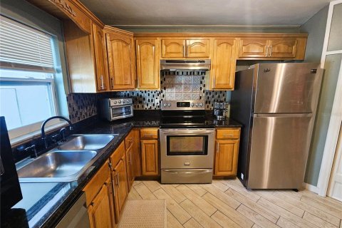 Villa ou maison à louer à Tampa, Floride: 3 chambres, 158.12 m2 № 2387623 - photo 26