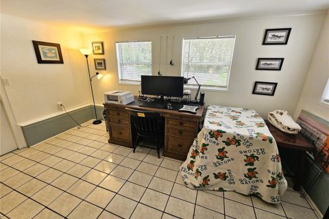 Villa ou maison à louer à Tampa, Floride: 3 chambres, 158.12 m2 № 2387623 - photo 8