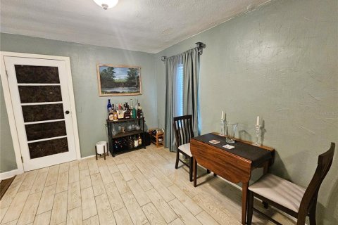Villa ou maison à louer à Tampa, Floride: 3 chambres, 158.12 m2 № 2387623 - photo 27