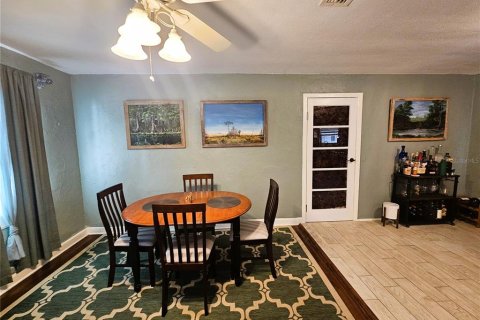 Villa ou maison à louer à Tampa, Floride: 3 chambres, 158.12 m2 № 2387623 - photo 23