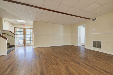 Propiedad comercial en venta en Dunedin, Florida, 393.53 m2 № 2136077 - foto 10
