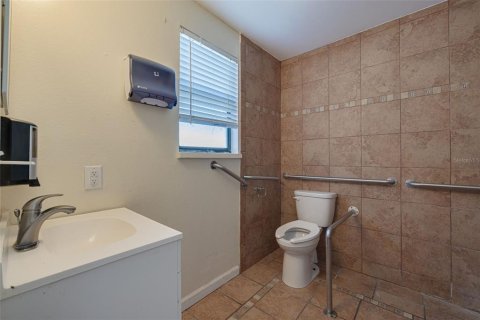 Propiedad comercial en venta en Dunedin, Florida, 393.53 m2 № 2136077 - foto 23