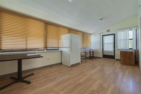 Propiedad comercial en venta en Dunedin, Florida, 393.53 m2 № 2136077 - foto 13
