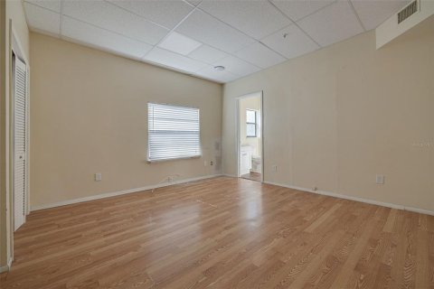 Propiedad comercial en venta en Dunedin, Florida, 393.53 m2 № 2136077 - foto 18