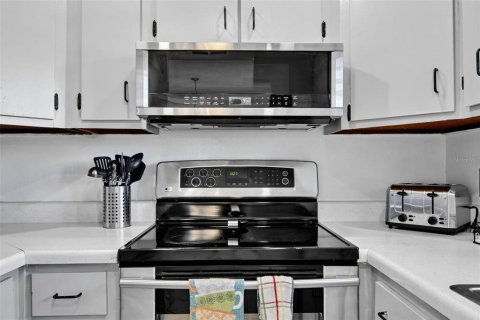 Condo in Flagler Beach, Florida, 2 bedrooms № 2113680 - photo 10