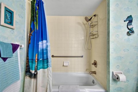 Condo in Flagler Beach, Florida, 2 bedrooms № 2113680 - photo 29