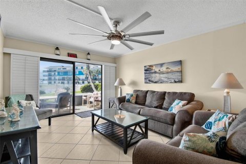 Condo in Flagler Beach, Florida, 2 bedrooms № 2113680 - photo 16