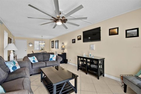 Condo in Flagler Beach, Florida, 2 bedrooms № 2113680 - photo 17