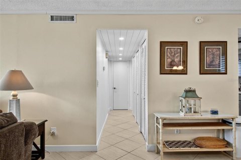 Condo in Flagler Beach, Florida, 2 bedrooms № 2113680 - photo 19