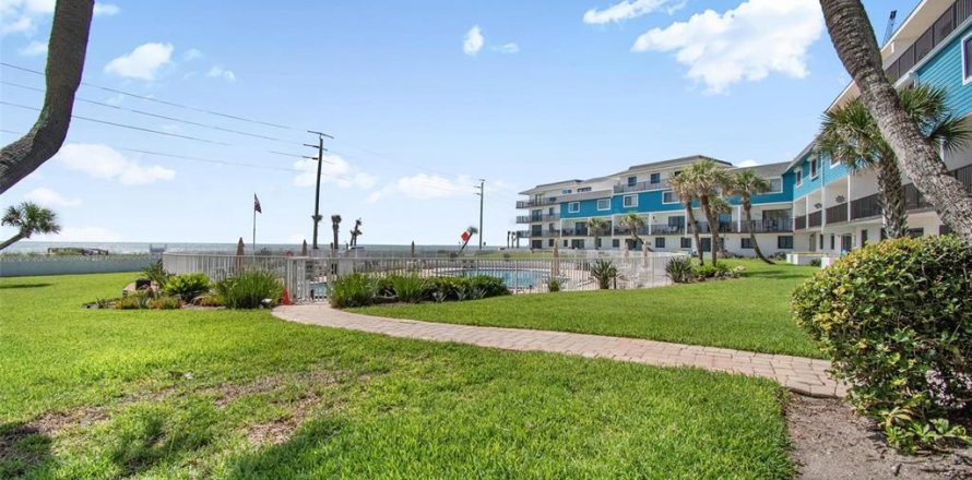Condo in Flagler Beach, Florida, 2 bedrooms № 2113680