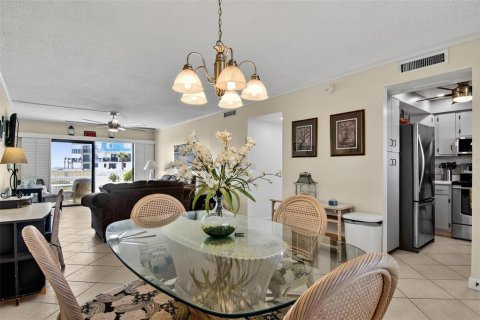 Condo in Flagler Beach, Florida, 2 bedrooms № 2113680 - photo 6