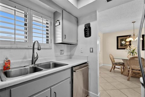 Condo in Flagler Beach, Florida, 2 bedrooms № 2113680 - photo 11