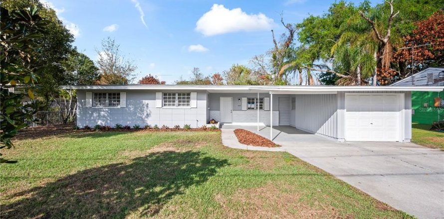 House in Orlando, Florida 3 bedrooms, 127.46 sq.m. № 2423833