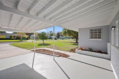 House in Orlando, Florida 3 bedrooms, 127.46 sq.m. № 2423833 - photo 3