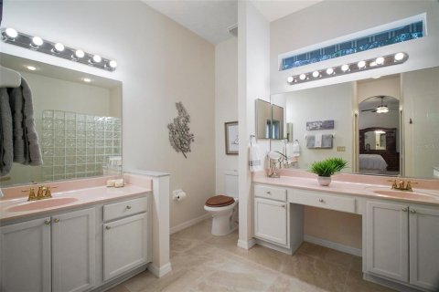 House in Leesburg, Florida 2 bedrooms, 211.45 sq.m. № 1796121 - photo 30