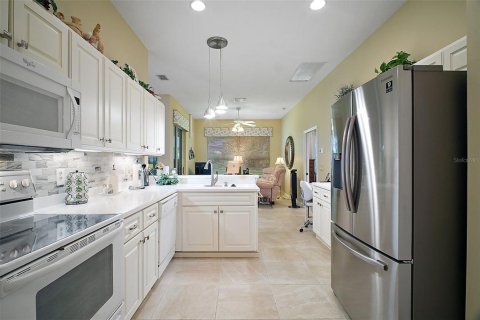 House in Leesburg, Florida 2 bedrooms, 211.45 sq.m. № 1796121 - photo 11
