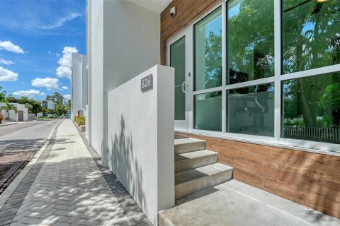 Condo in Sarasota, Florida, 3 bedrooms  № 1810391 - photo 3
