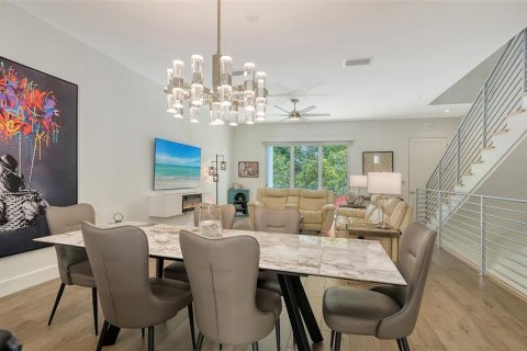 Condo in Sarasota, Florida, 3 bedrooms  № 1810391 - photo 8
