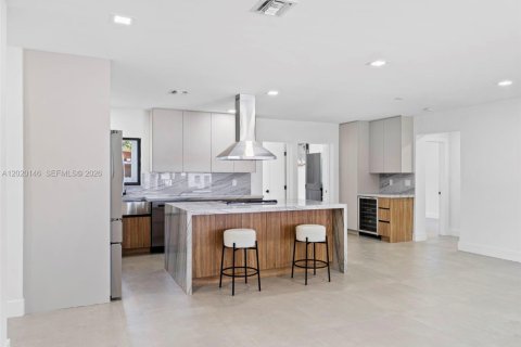 Villa ou maison à vendre à Miami, Floride: 5 chambres, 204.48 m2 № 2087003 - photo 5