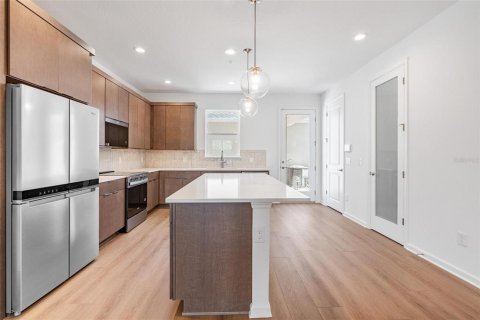Adosado en alquiler en Apopka, Florida, 3 dormitorios, 163.51 m2 № 1877068 - foto 11