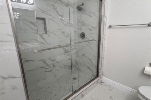 Купить кондоминиум в Пемброк-Пайнс, Флорида 2 комнаты, 79.34м2, № 2013832 - фото 28