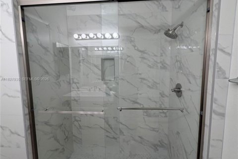 Купить кондоминиум в Пемброк-Пайнс, Флорида 2 комнаты, 79.34м2, № 2013832 - фото 27