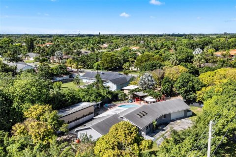 Купить виллу или дом в Хомстед, Флорида 5 спален, 163.6м2, № 1941671 - фото 28