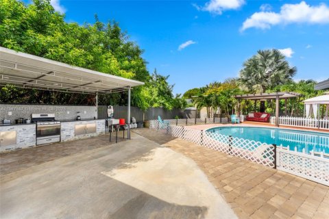 Купить виллу или дом в Хомстед, Флорида 5 спален, 163.6м2, № 1941671 - фото 24