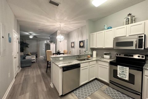 Townhouse in Largo, Florida 2 bedrooms, 111.95 sq.m. № 1909443 - photo 10