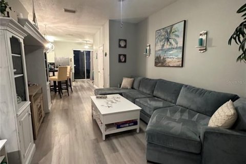 Townhouse in Largo, Florida 2 bedrooms, 111.95 sq.m. № 1909443 - photo 5