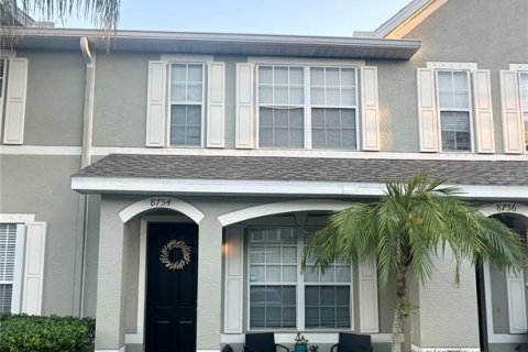 Townhouse in Largo, Florida 2 bedrooms, 111.95 sq.m. № 1909443 - photo 1