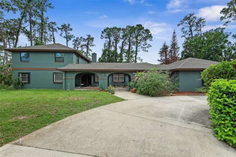 House in Palm Coast, Florida 7 bedrooms, 369.38 sq.m. № 2211240 - photo 2