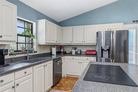 House in Palm Coast, Florida 7 bedrooms, 369.38 sq.m. № 2211240 - photo 21