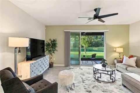 Touwnhouse à vendre à Wesley Chapel, Floride: 3 chambres, 163.32 m2 № 2430497 - photo 7