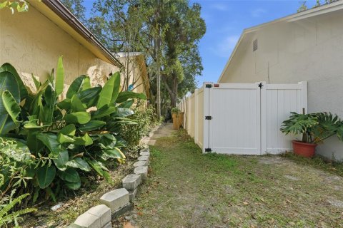 Villa ou maison à vendre à Tampa, Floride: 3 chambres, 120.87 m2 № 2143632 - photo 6