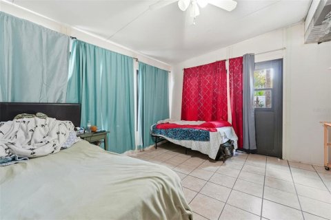 Villa ou maison à vendre à Tampa, Floride: 3 chambres, 120.87 m2 № 2143632 - photo 23