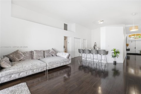 House in Pembroke Pines, Florida 4 bedrooms, 205.13 sq.m. № 2064395 - photo 23