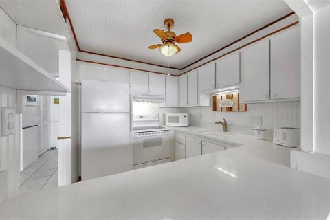 Copropriété à vendre à Saint Petersburg, Floride: 2 pièces, 49.24 m2 № 1898476 - photo 12